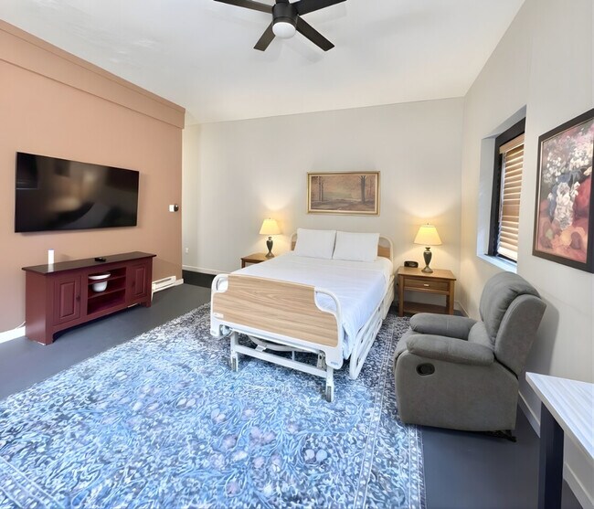 Building Photo - 2632 Wellington Rd