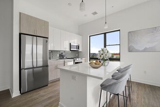 Building Photo - The Aeronaut