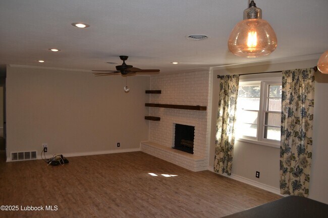 Foto del edificio - 3413 62nd St