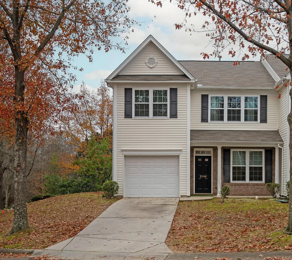Primary Photo - 2269 Winthrop Chase Dr