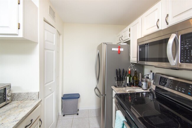 Foto del edificio - 110 Ocean Hollow Ln