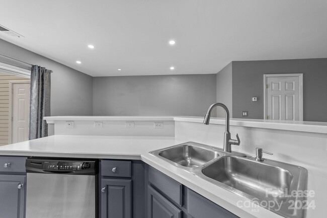 Foto del edificio - 17562 Caldwell Track Dr