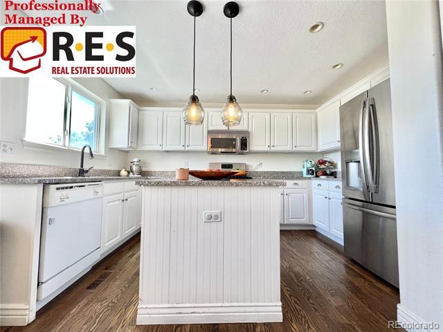 Building Photo - 4752 N Silverlace Dr