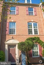 Building Photo - 3636 Wright Terrace