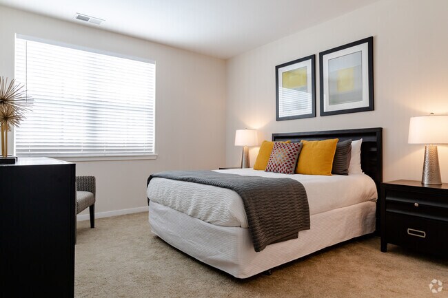 1HAB 1BA - 687SF - The Reserve at Hudson Crossing