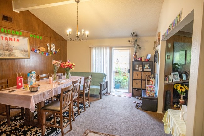 Interior Photo - 10843-10845 Segovia Way