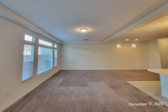 Foto del edificio - 5878 Aurora Gold Ave