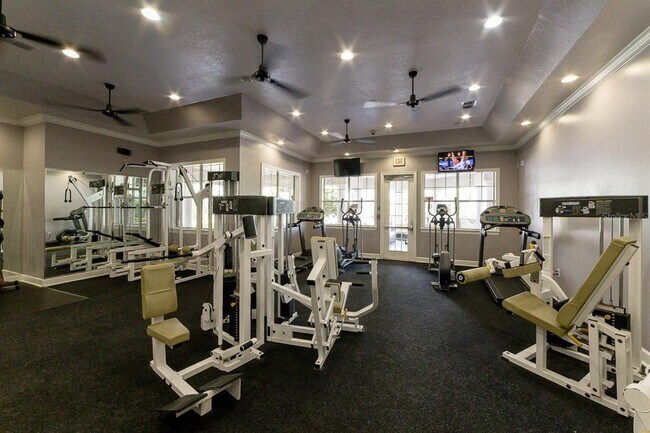 Foto del edificio - 11808 Meadow Branch Dr