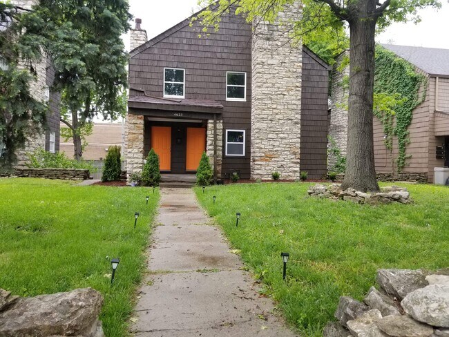 Building Photo - 4625 Harrison St