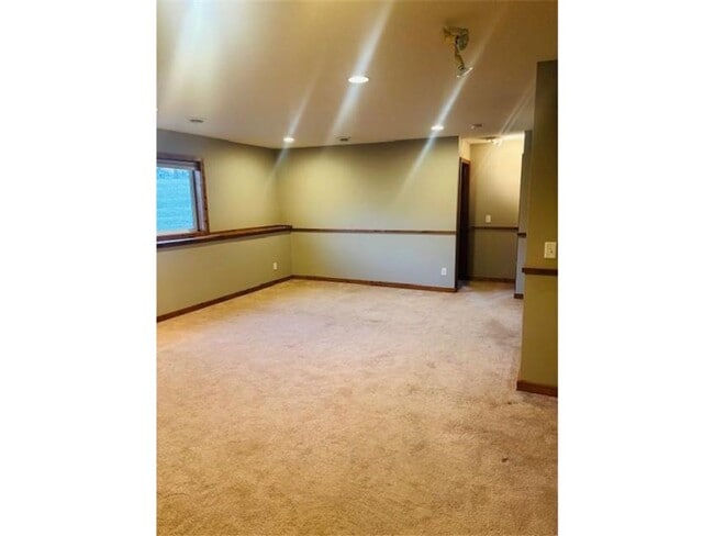 Foto del edificio - 4 Bedroom Townhome