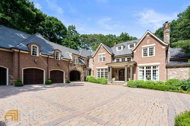 Foto del edificio - 4345 Mt Paran Pkwy NW