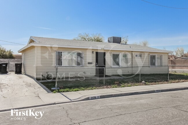Foto del edificio - 2128 Carver Ave