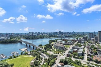 Building Photo - 259 Rue Champlain