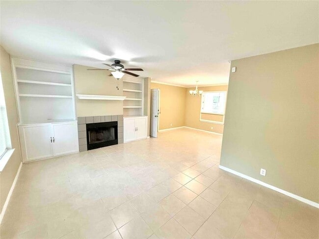 Foto del edificio - 502 Dewberry Dr
