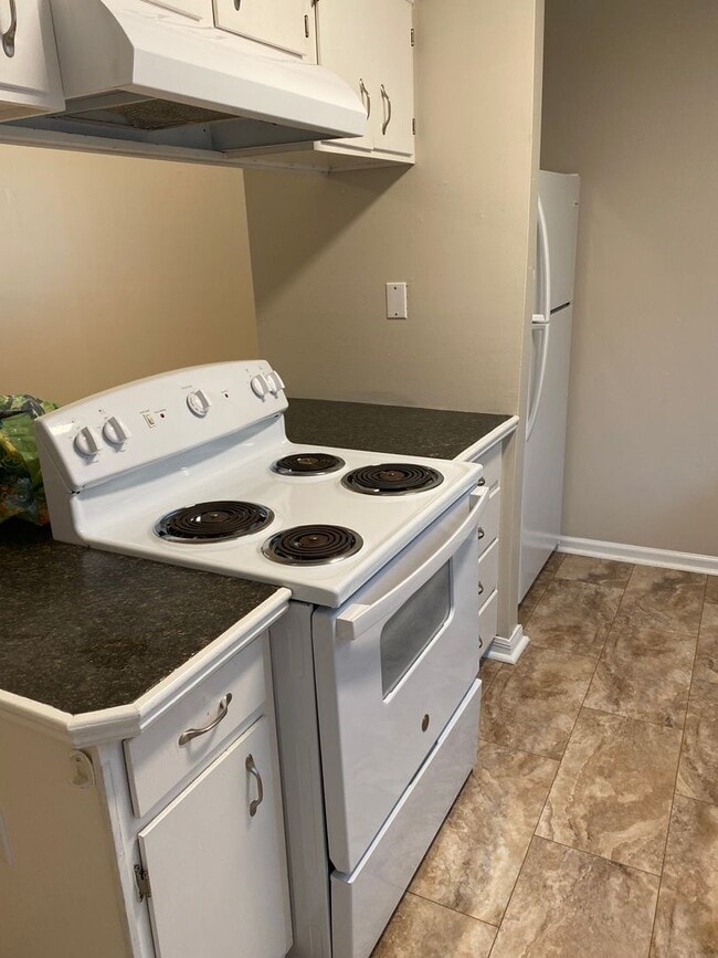 Foto del edificio - 6-Month Duplex Rental Coming Soon