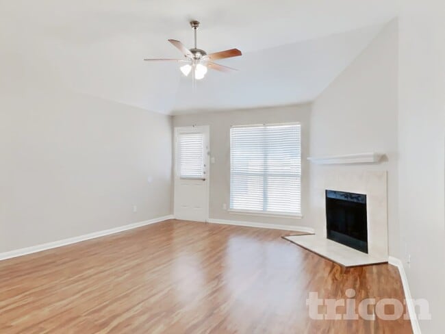 Building Photo - 3915 Liberty Square Trail