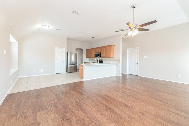 Building Photo - 2031 Brook Meadow Dr