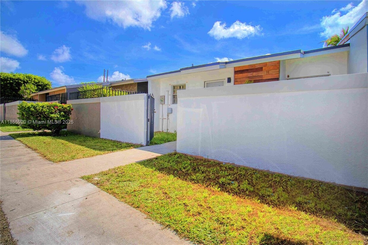 Foto principal - 1806 NW 1st Ave