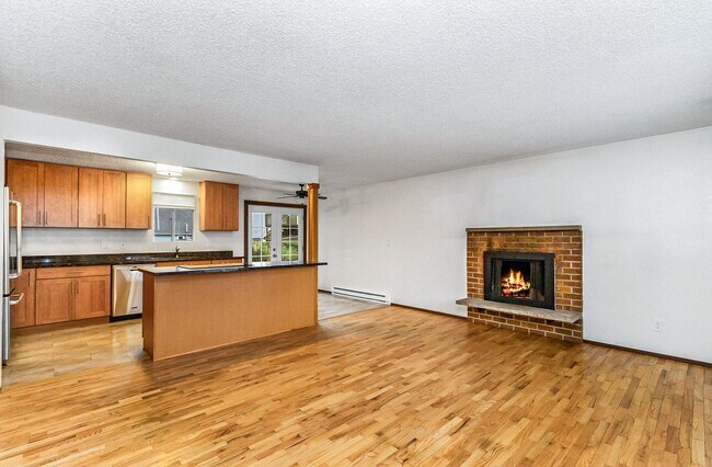 Building Photo - Cute 3 bed 1 bath in Snohomish