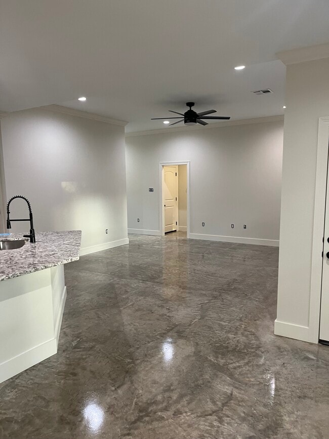 Building Photo - 101 Habersham Dr