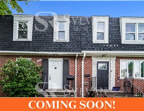 Building Photo - 6140 Radecke Ave