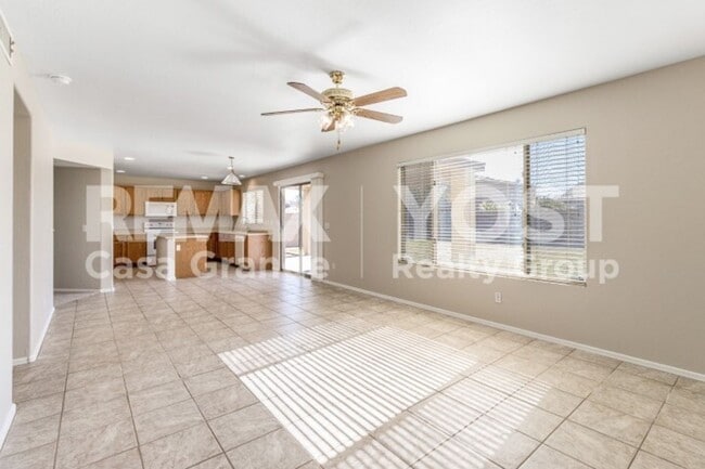 Building Photo - Room to Relax, Space to Entertain!