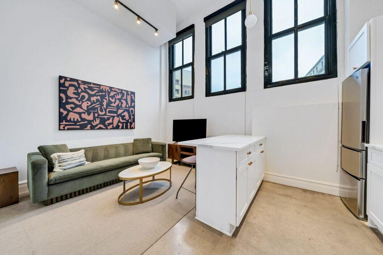 Foto principal - 505 E Travis St