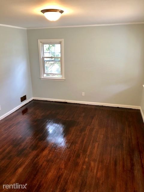 Building Photo - 4 br, 1.5 bath  - 30 Arcadia Ave