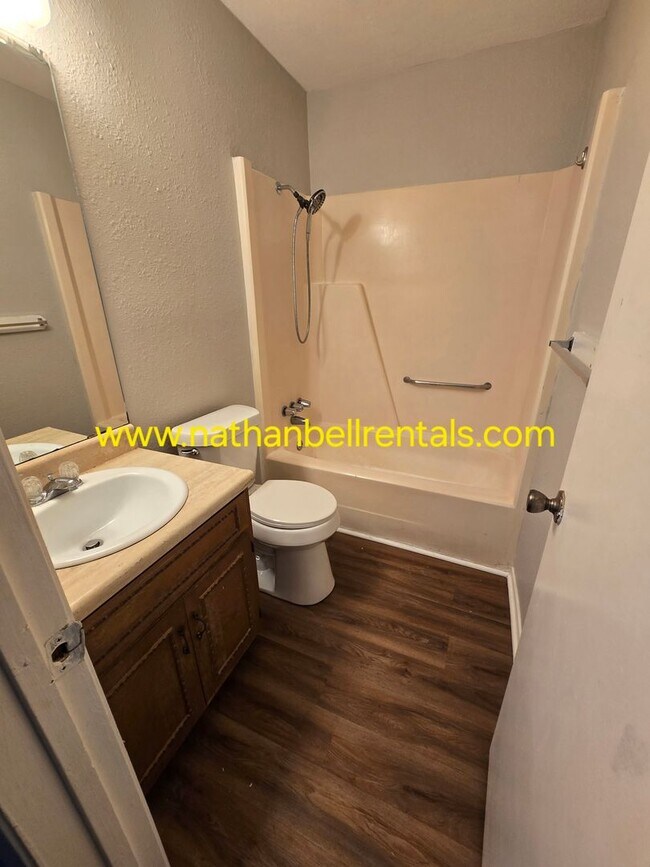 Building Photo - 2855 Kessler Dr