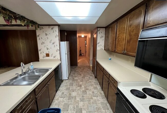 Foto del edificio - 4409 McCampbell Dr