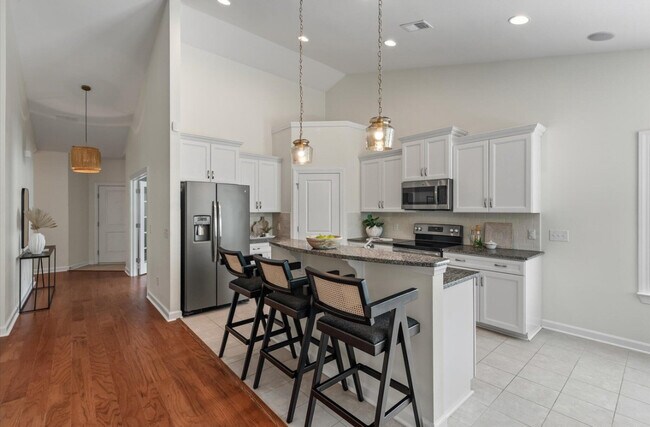 Building Photo - 1610 Fishbone Dr