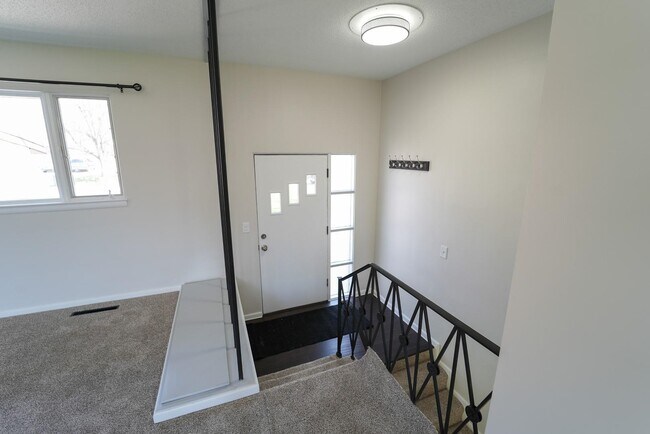 Building Photo - 4114 Chelsea Ct