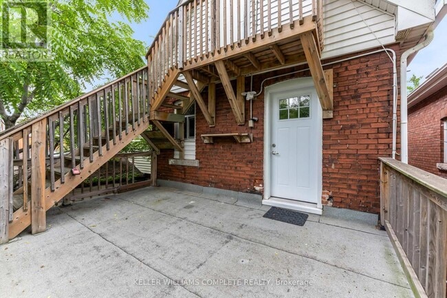 Photo du bâtiment - 199 Balmoral Ave N