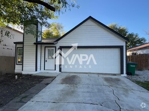 Building Photo - 4023 Sunrise Creek Dr
