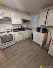 Building Photo - 630 Bennington St Building Photo - 630 Bennington St