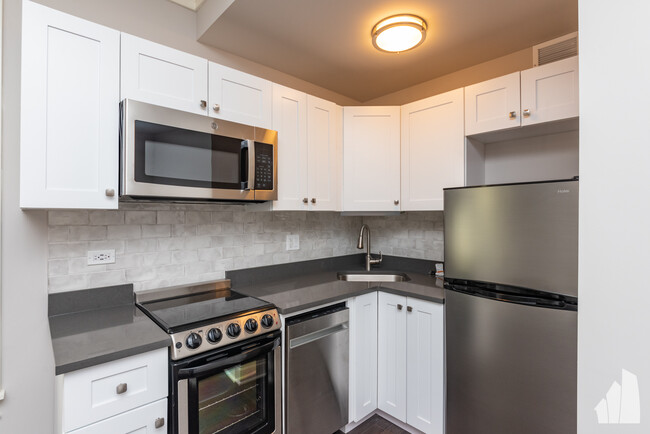 Foto del edificio - 640 W Wrightwood Ave