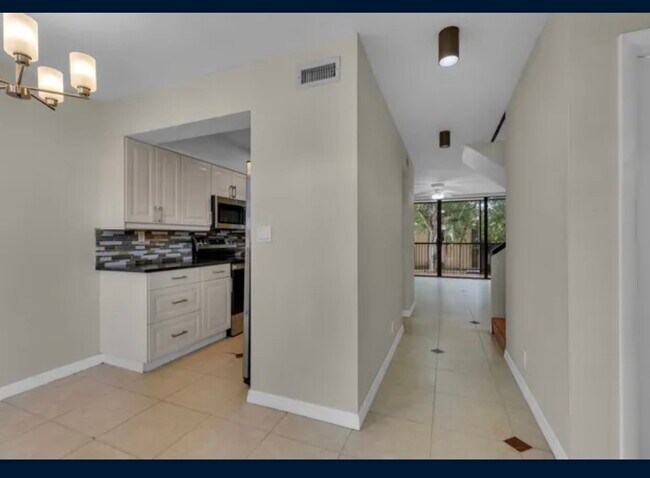 Foto del edificio - 2930 SW 87th Ter