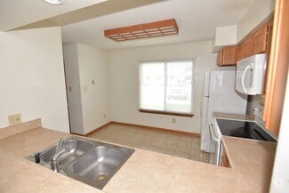 Building Photo - 3921 Lantana Pl