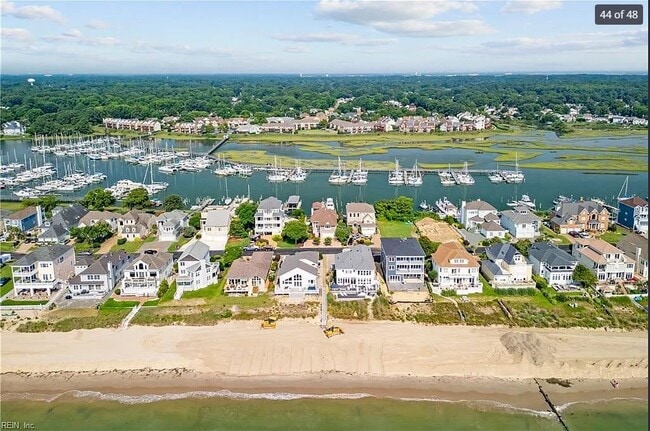 Building Photo - 31 Bay Front Pl