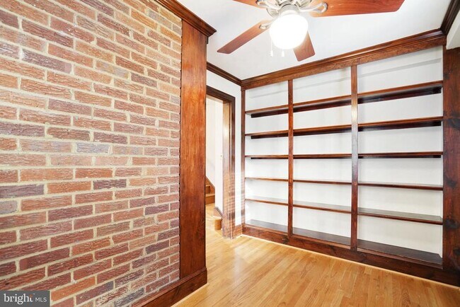 Foto del edificio - 4623 5th St S