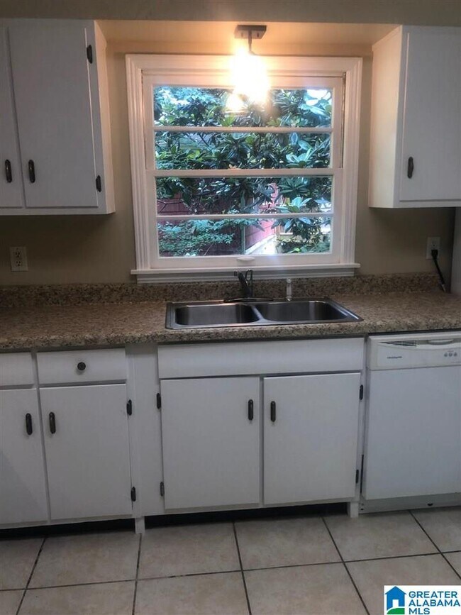 Foto del edificio - 1105 Drexel Pkwy