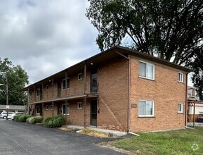 Building Photo - 1922 Goddard Rd
