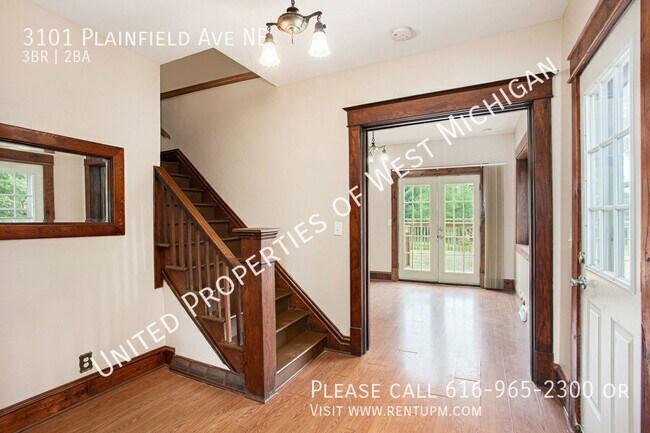 Building Photo - 3101 Plainfield Ave NE