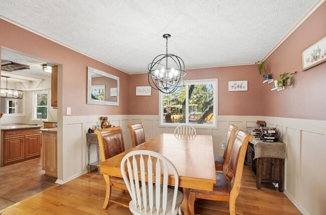 Foto del edificio - Spacious 4BR Home with Finished Basement & Fenced Yard in Olentangy Hills