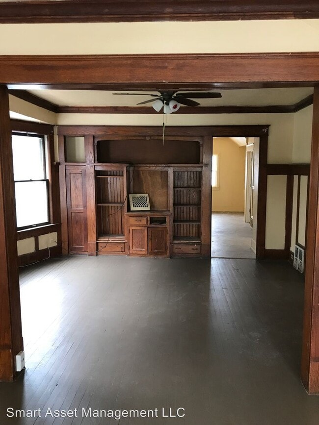 Building Photo - 2461 N 45th St