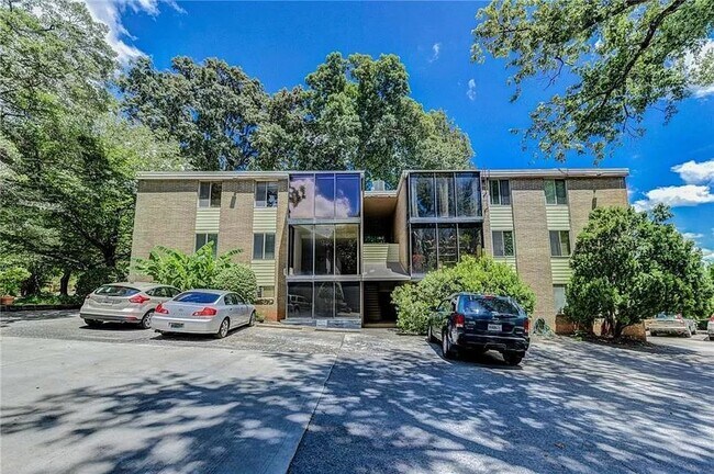 Foto del edificio - 345 7th St NE