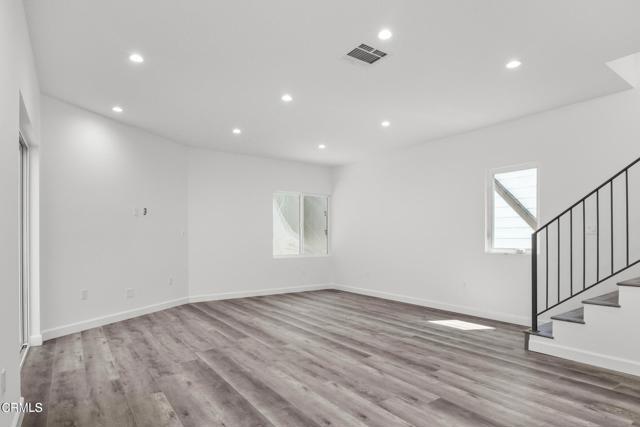 Foto del edificio - 2764 Frances Ave