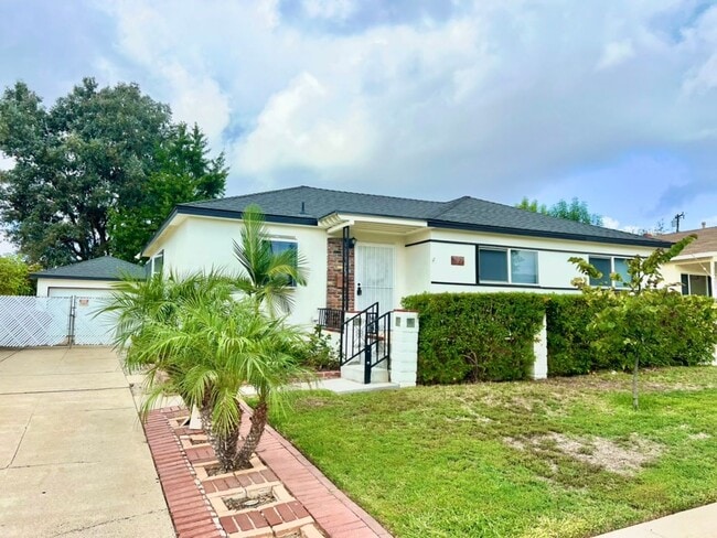 3 bedroom 2 bathroom - 3 bedroom  2 bathroom House