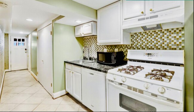 Photo - 1402 Trinidad Ave NE Apartment