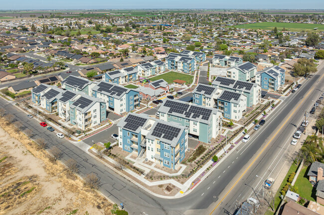 537 N West St - Vista aérea - Santa Fe Commons